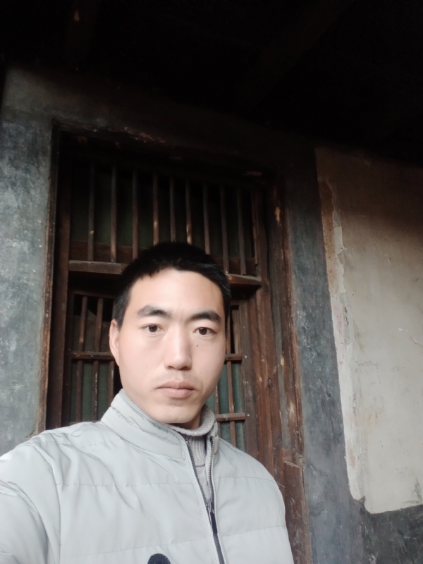 嫁与娶的第一张照片--石家庄相亲服务中心