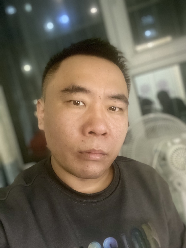 云的第三张照片--石家庄相亲服务中心