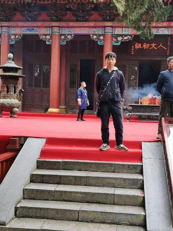 单身的小草的第三张照片--石家庄相亲服务中心