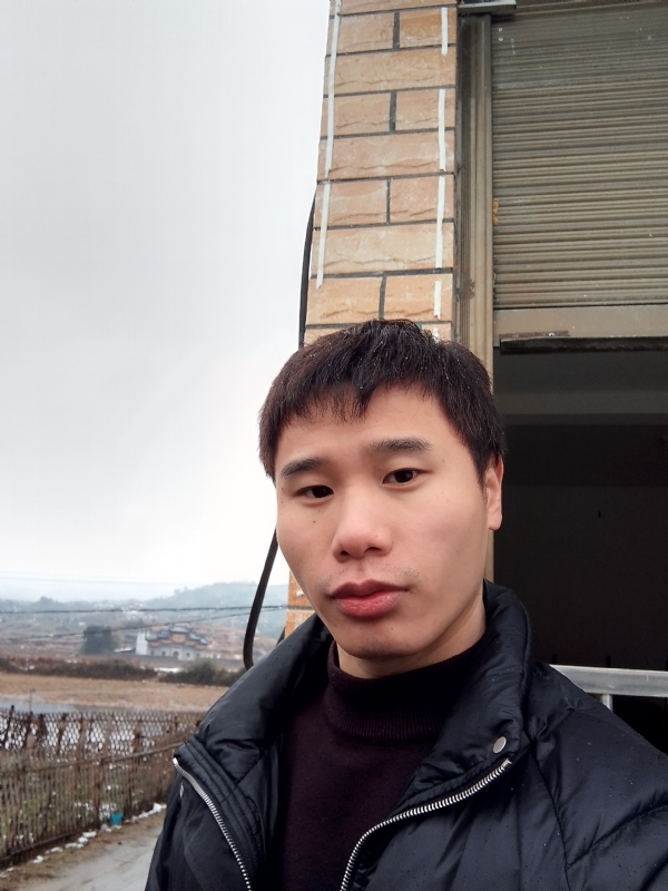 银色的羽翼的第一张照片--石家庄相亲服务中心