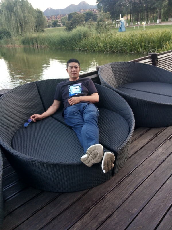 喜之郎的第一张照片--石家庄相亲服务中心