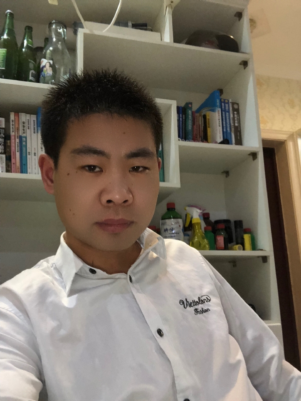 取经年的第二张照片--石家庄相亲服务中心