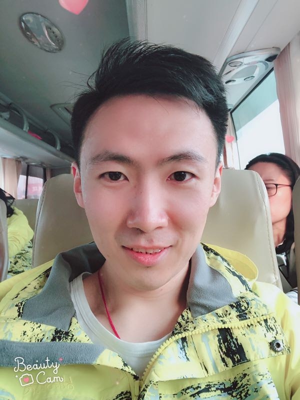 郭白白的第二张照片--石家庄相亲服务中心