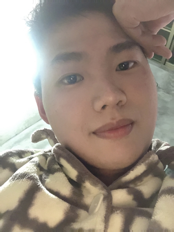 她的第四张照片--石家庄相亲服务中心