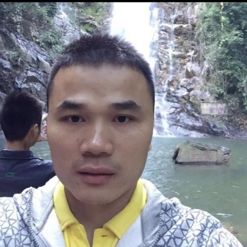 老梁的第一张照片--石家庄相亲服务中心