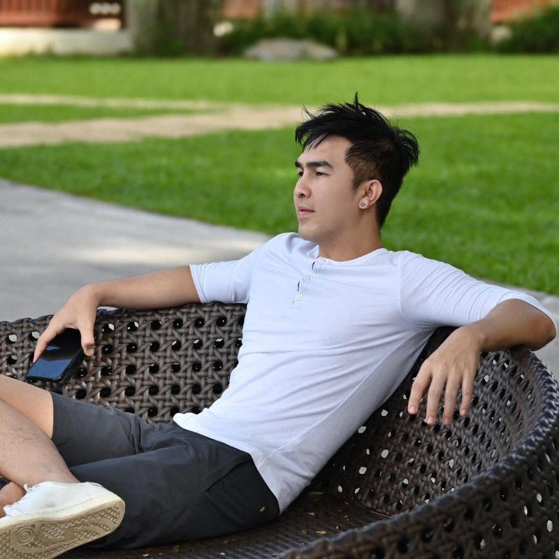 老曾的第一张照片--石家庄相亲服务中心