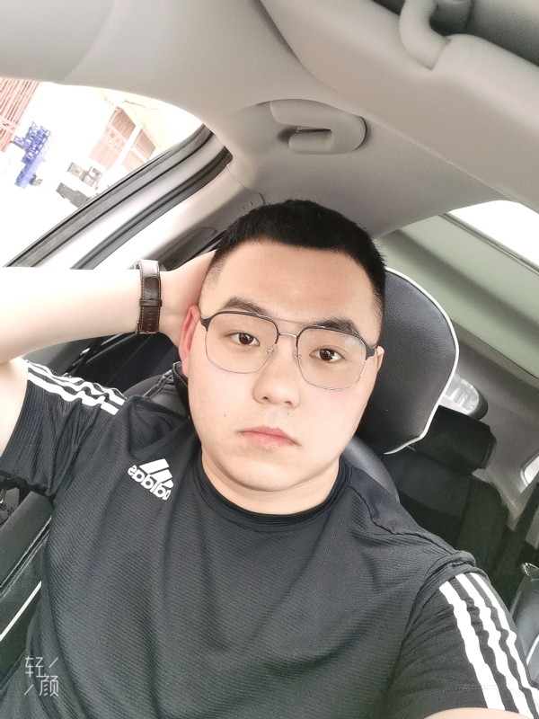 海阔天空的第一张照片--石家庄相亲服务中心