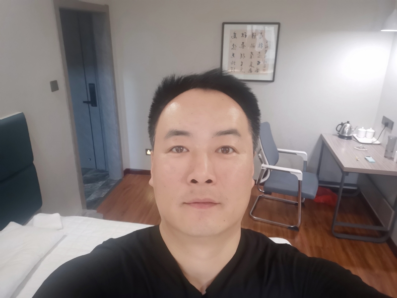 莫待花落空折枝的第一张照片--石家庄相亲服务中心