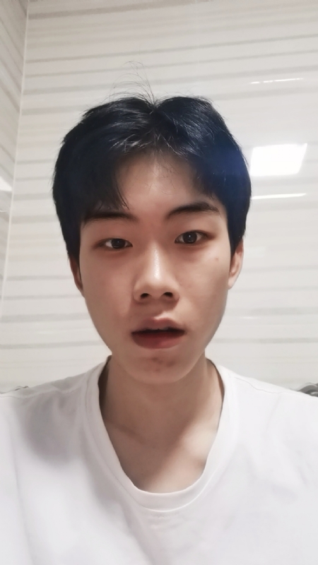 嘿的第一张照片--石家庄相亲服务中心