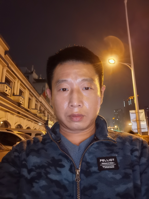 偷偷说的第二张照片--石家庄相亲服务中心