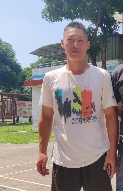 孤鹰的第一张照片--石家庄相亲服务中心