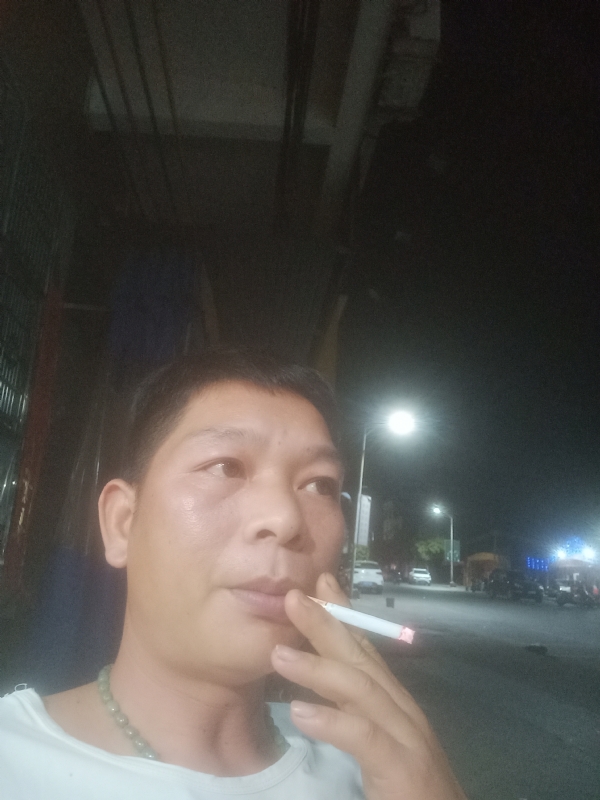 善解人意的第一张照片--石家庄相亲服务中心