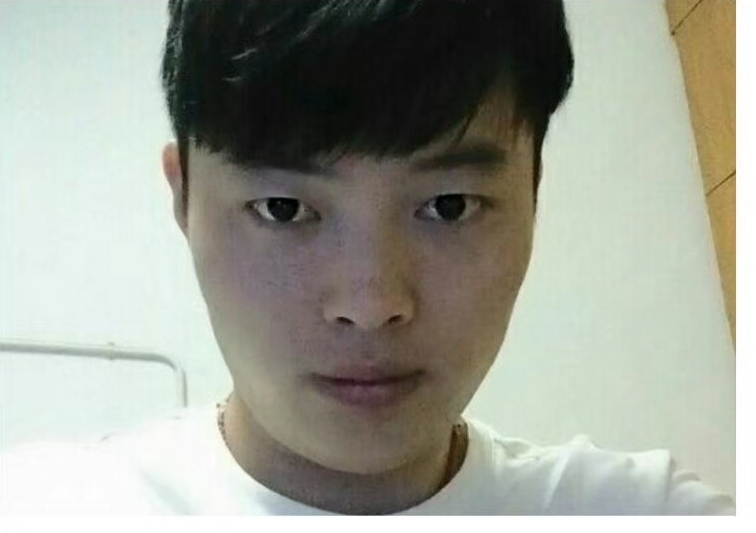 小张哥哥的第一张照片--石家庄相亲服务中心