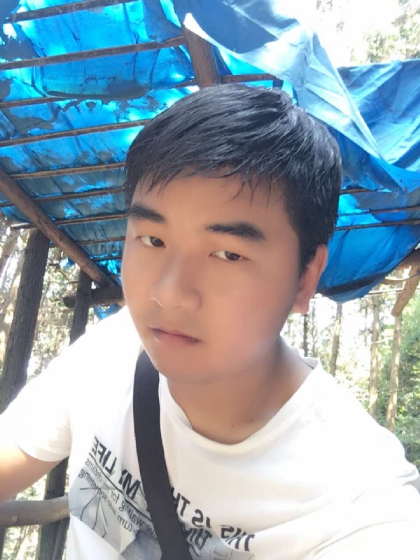 殷勤的王子的第三张照片--石家庄相亲服务中心