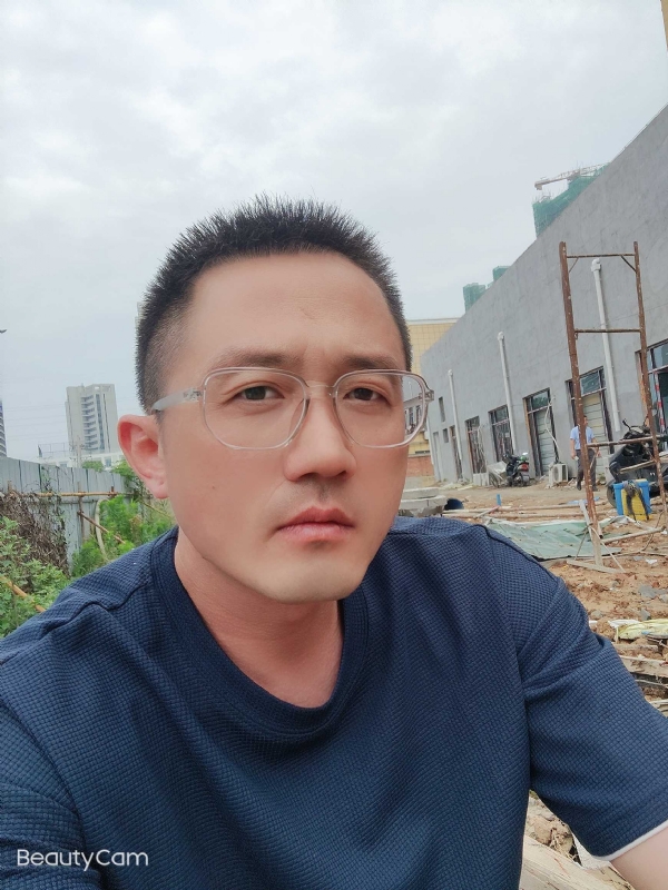 清风烈酒的第二张照片--石家庄相亲服务中心