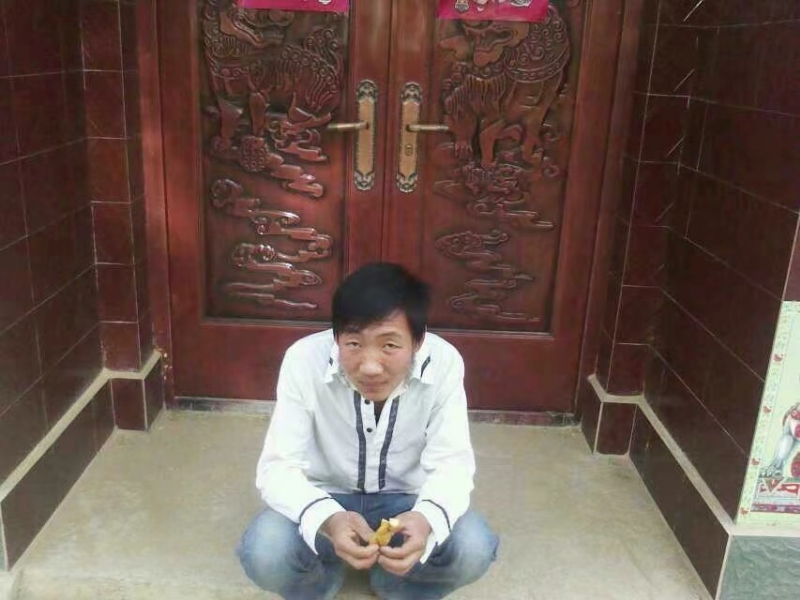 潘先生的第一张照片--石家庄相亲服务中心