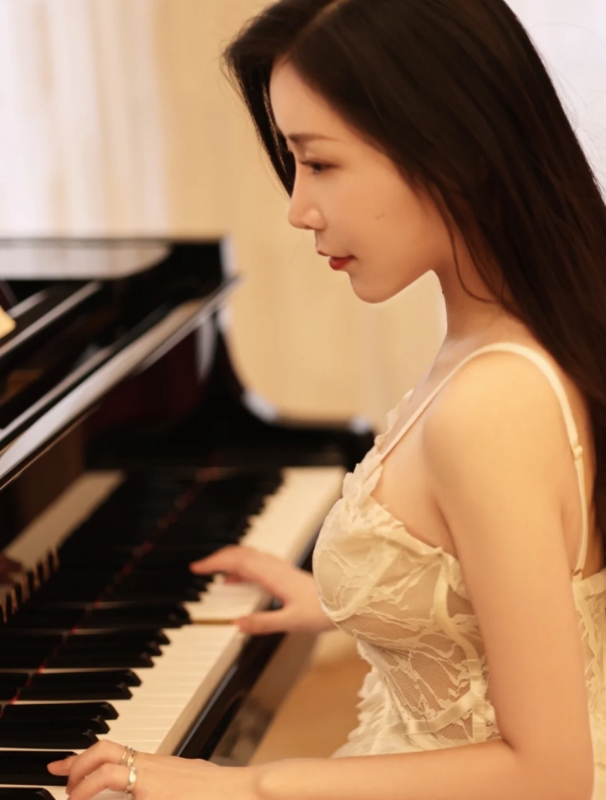 linlin的第二张照片--石家庄相亲服务中心