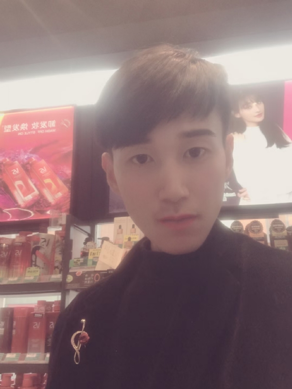 唯美的爱情故事的第一张照片--石家庄相亲服务中心