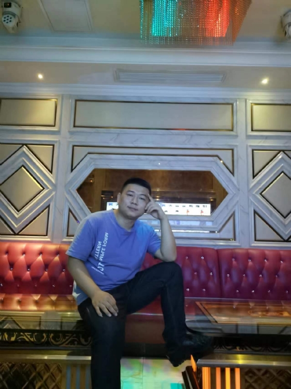 黄生的第四张照片--石家庄相亲服务中心