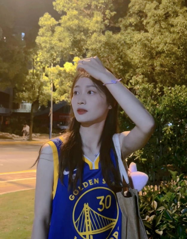 小趴菜的第三张照片--石家庄相亲服务中心