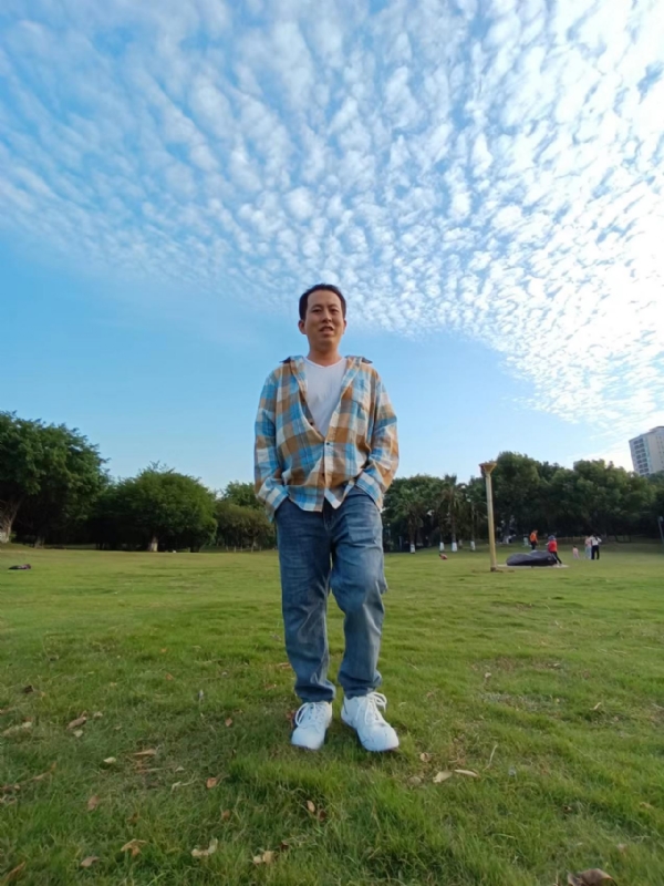 曹先生的第三张照片--石家庄相亲服务中心