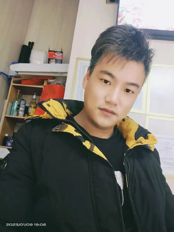 孤酒枕愁眼眠的第一张照片--石家庄相亲服务中心