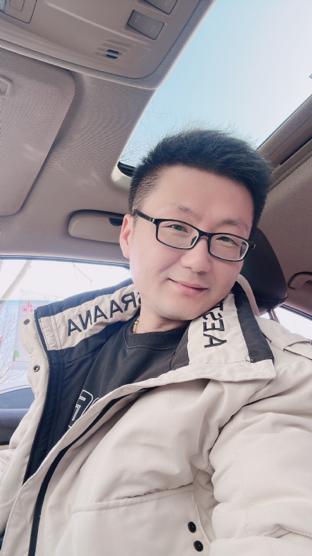 不离不弃的第二张照片--石家庄相亲服务中心