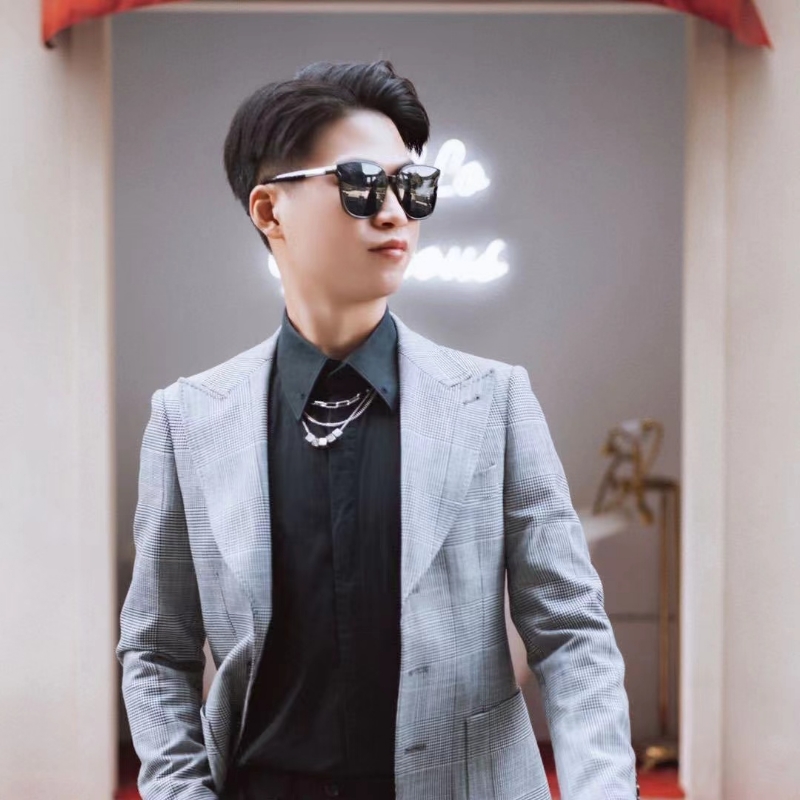 苟逸飞48的第二张照片--石家庄相亲服务中心