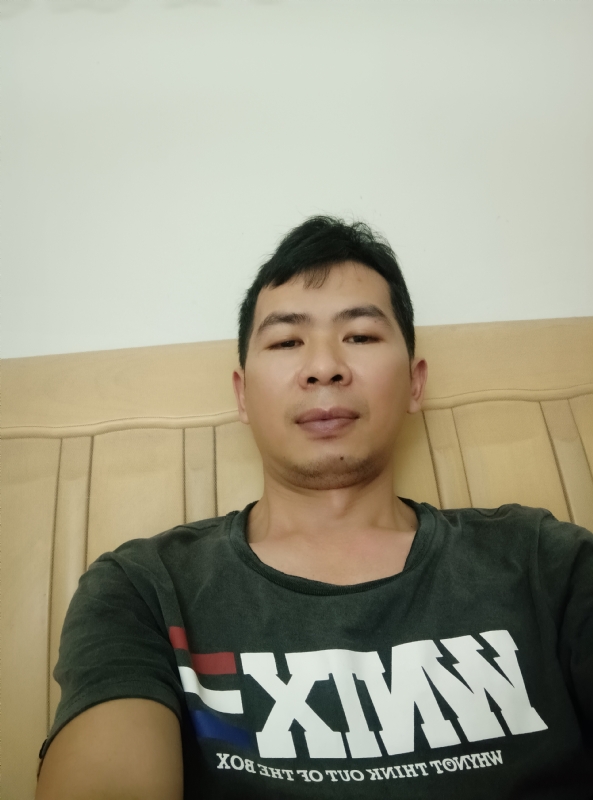 小伙子的第四张照片--石家庄相亲服务中心