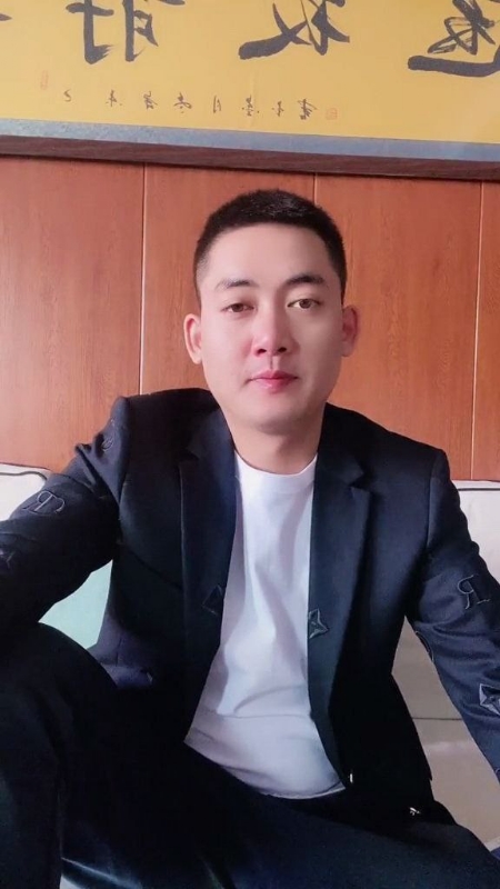 李泽胜的第一张照片--石家庄相亲服务中心