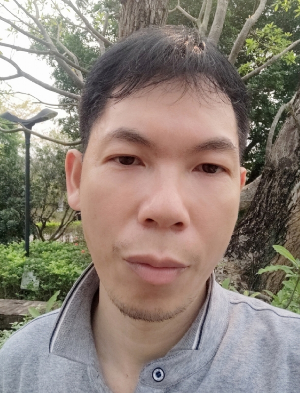 漂浮的云的第一张照片--石家庄相亲服务中心