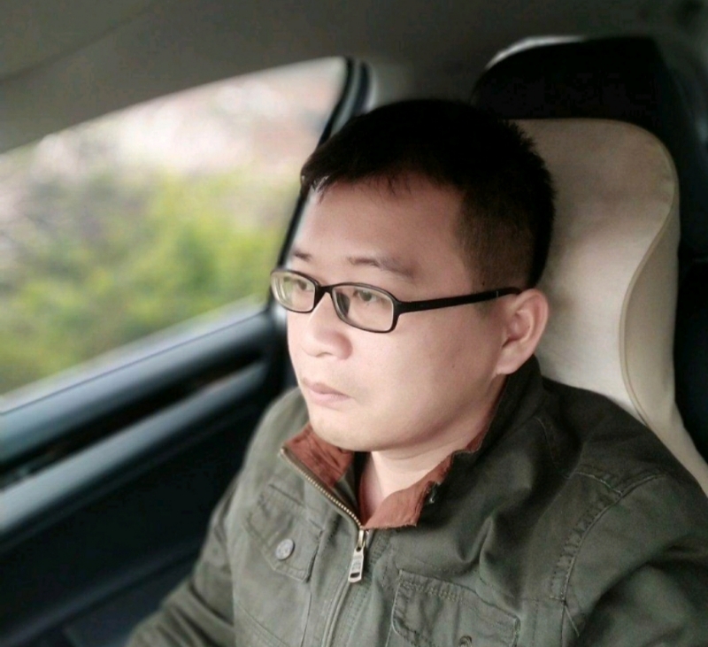 海风吹动你的心的第一张照片--石家庄相亲服务中心