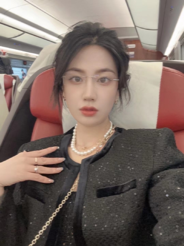 Alma的第三张照片--石家庄相亲服务中心