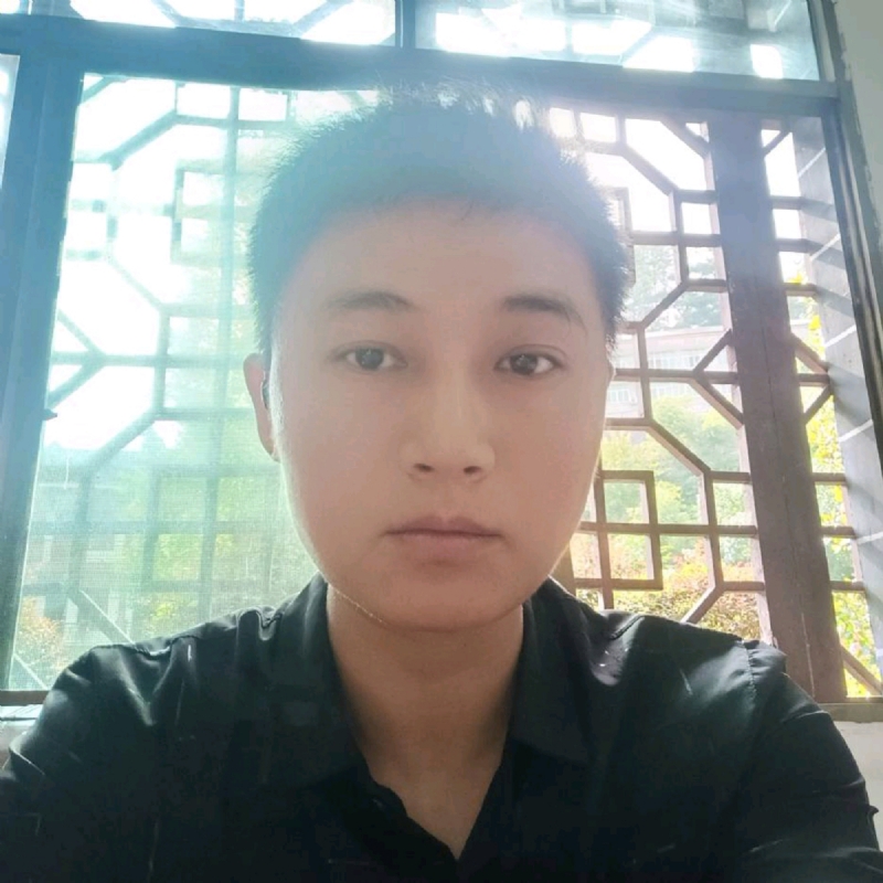 枫叶的第一张照片--石家庄相亲服务中心