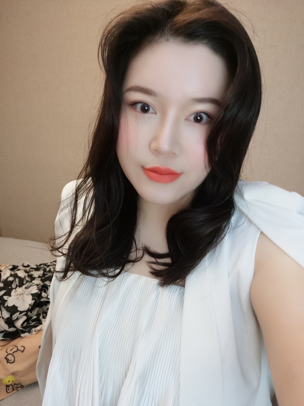 璐璐的第一张照片--石家庄相亲服务中心