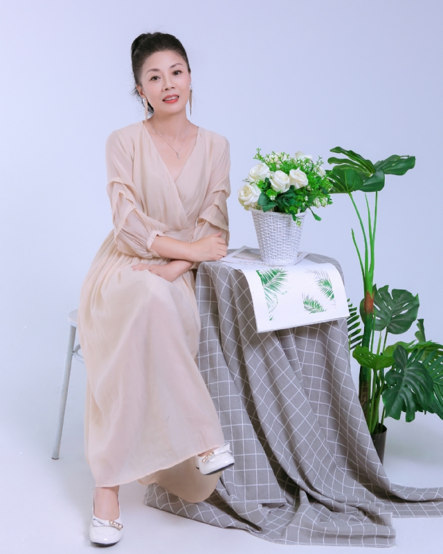 Anna的第一张照片--石家庄相亲服务中心