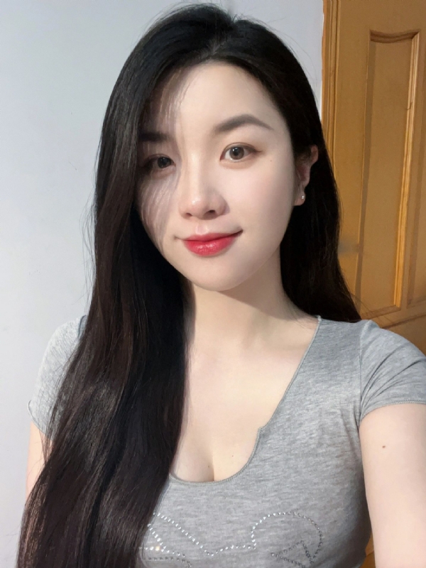 乔乔在寻爱的第二张照片--石家庄相亲服务中心