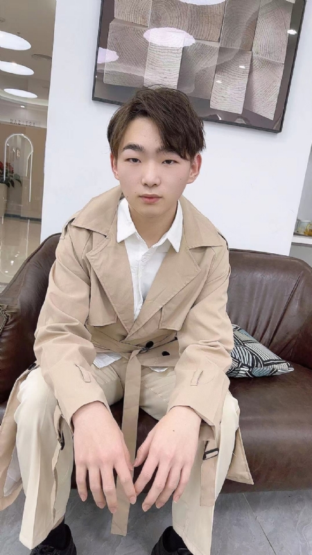 啊哲的第一张照片--石家庄相亲服务中心