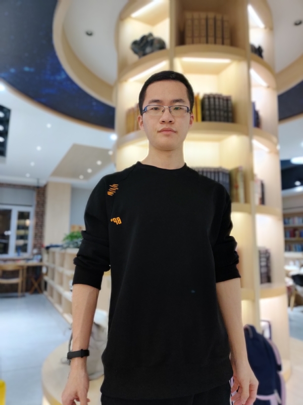 轩墨的第一张照片--石家庄相亲服务中心