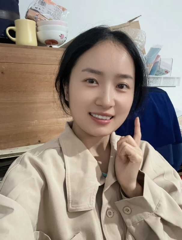 多喝热水的第一张照片--石家庄相亲服务中心