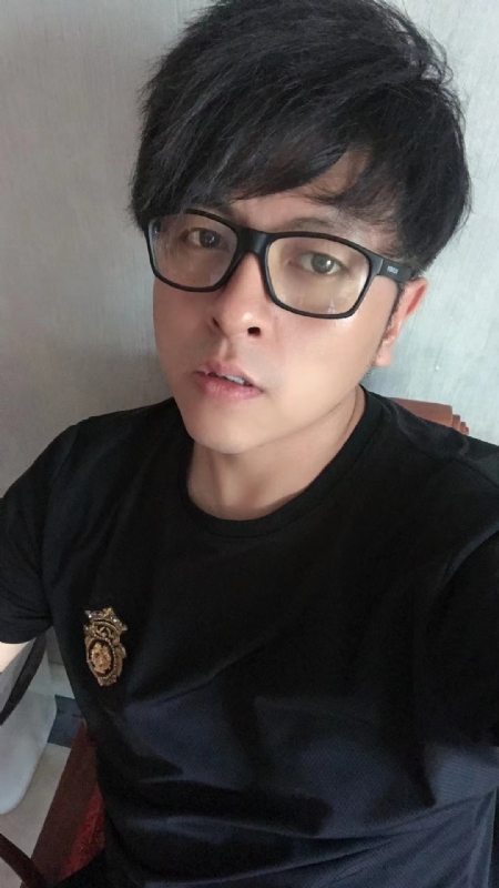 爱你永远不容易的第一张照片--石家庄相亲服务中心