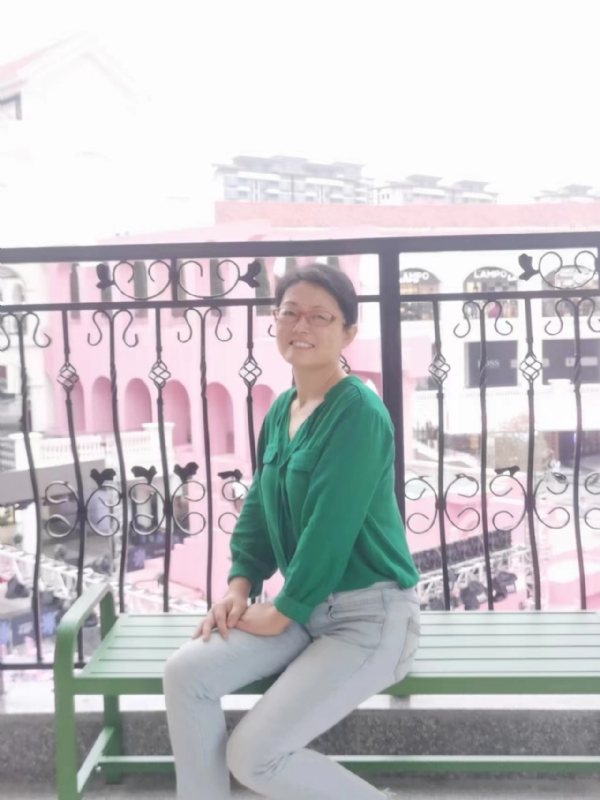 丽华的第六张照片--石家庄相亲服务中心