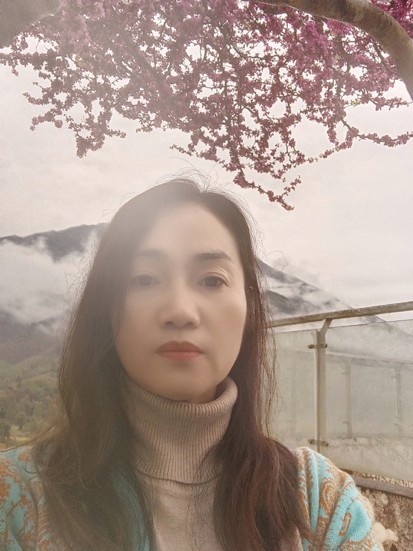 悠然磬歆的第一张照片--石家庄相亲服务中心