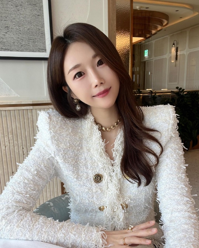 惠然的第一张照片--石家庄相亲服务中心