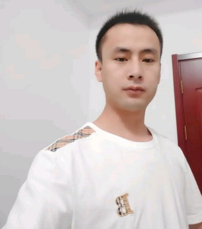 海阔天空的第一张照片--石家庄相亲服务中心