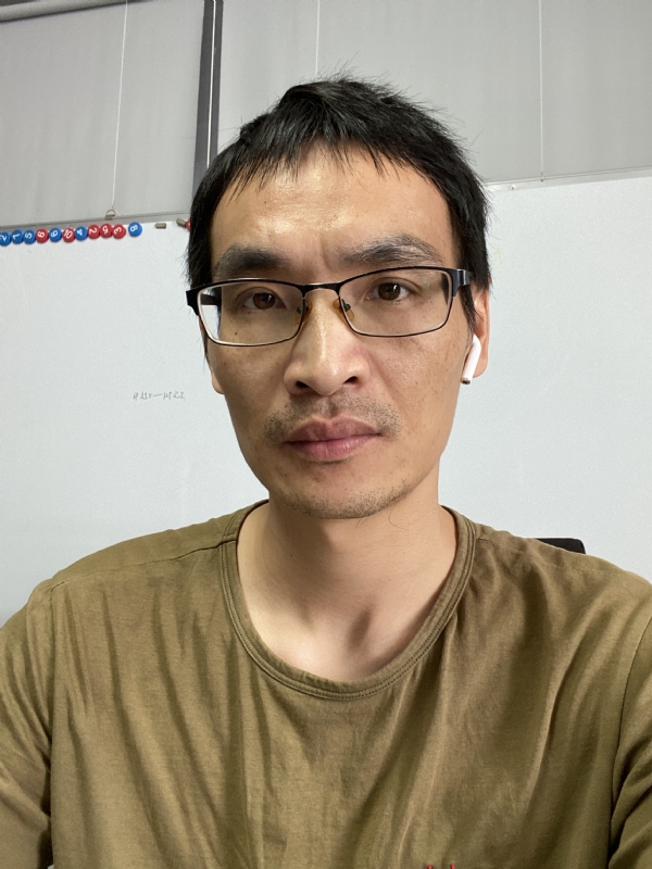 孤独的根号三的第一张照片--石家庄相亲服务中心