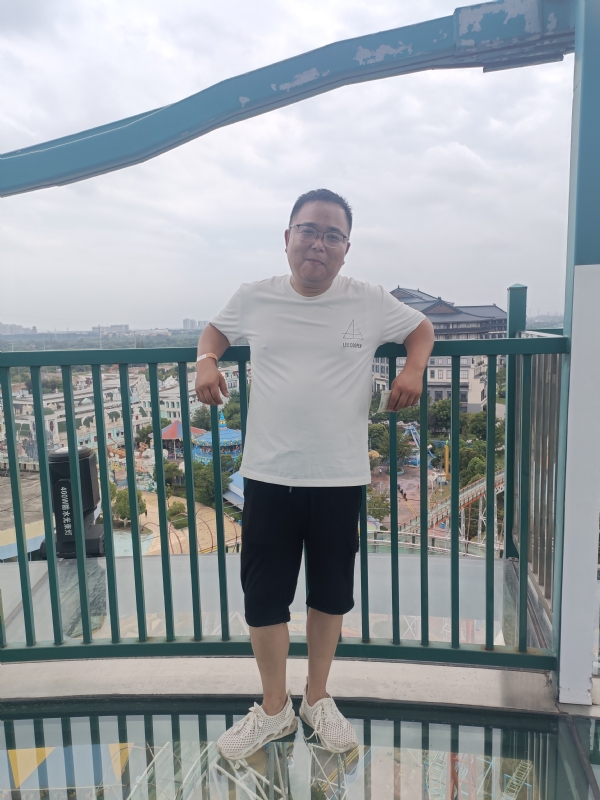 飞哥的第一张照片--石家庄相亲服务中心