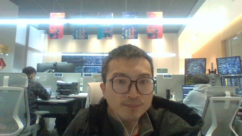 飞翔的蜻蜓的第一张照片--石家庄相亲服务中心