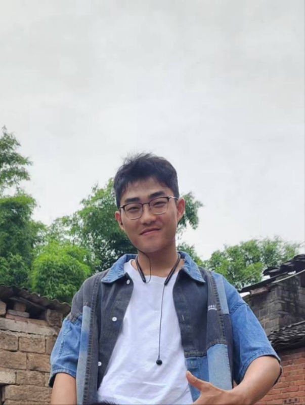 越努力越幸运的第一张照片--石家庄相亲服务中心