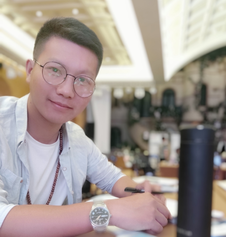 黄先生的第一张照片--石家庄相亲服务中心